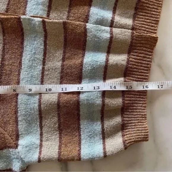 Cotton On Women's Cropped Set Up Stripe Cardigan Sweater - Picture 8 of 9